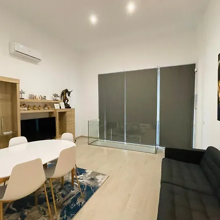Apartamento Familiar Cyb A6 Apartment *