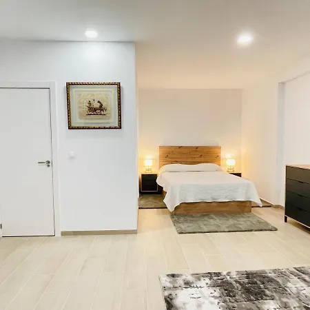 Apartamento Familiar Cyb A6 *
